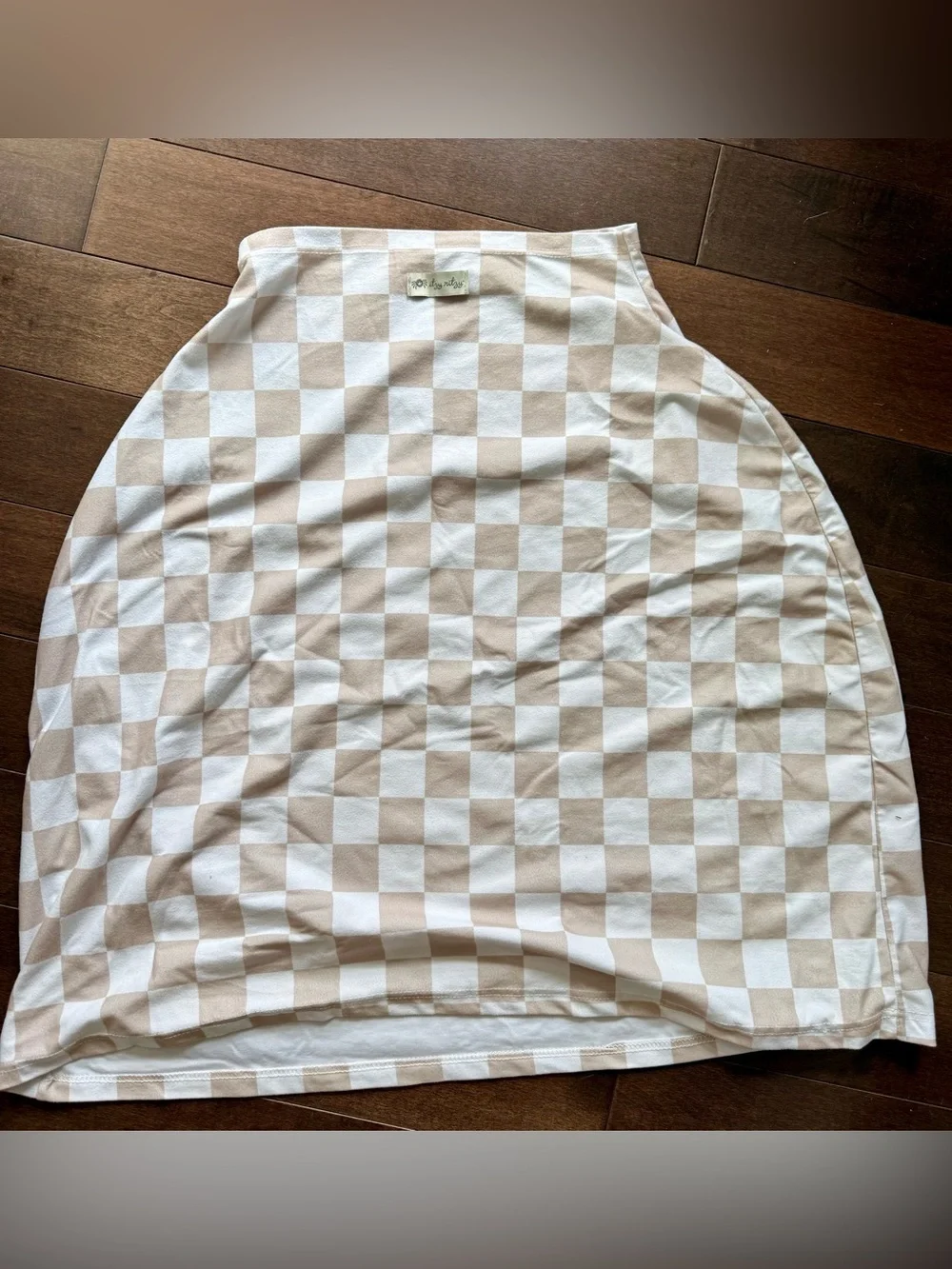Itzy Ritzy Beige and White Checkered Nursing/car seat cover